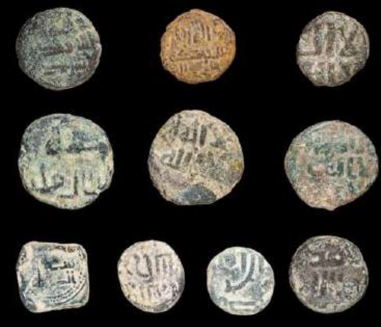 Lot Of 11 Medieval Islamic Bronze Coins – Kufic Script – Abbasid & Umayyad Era