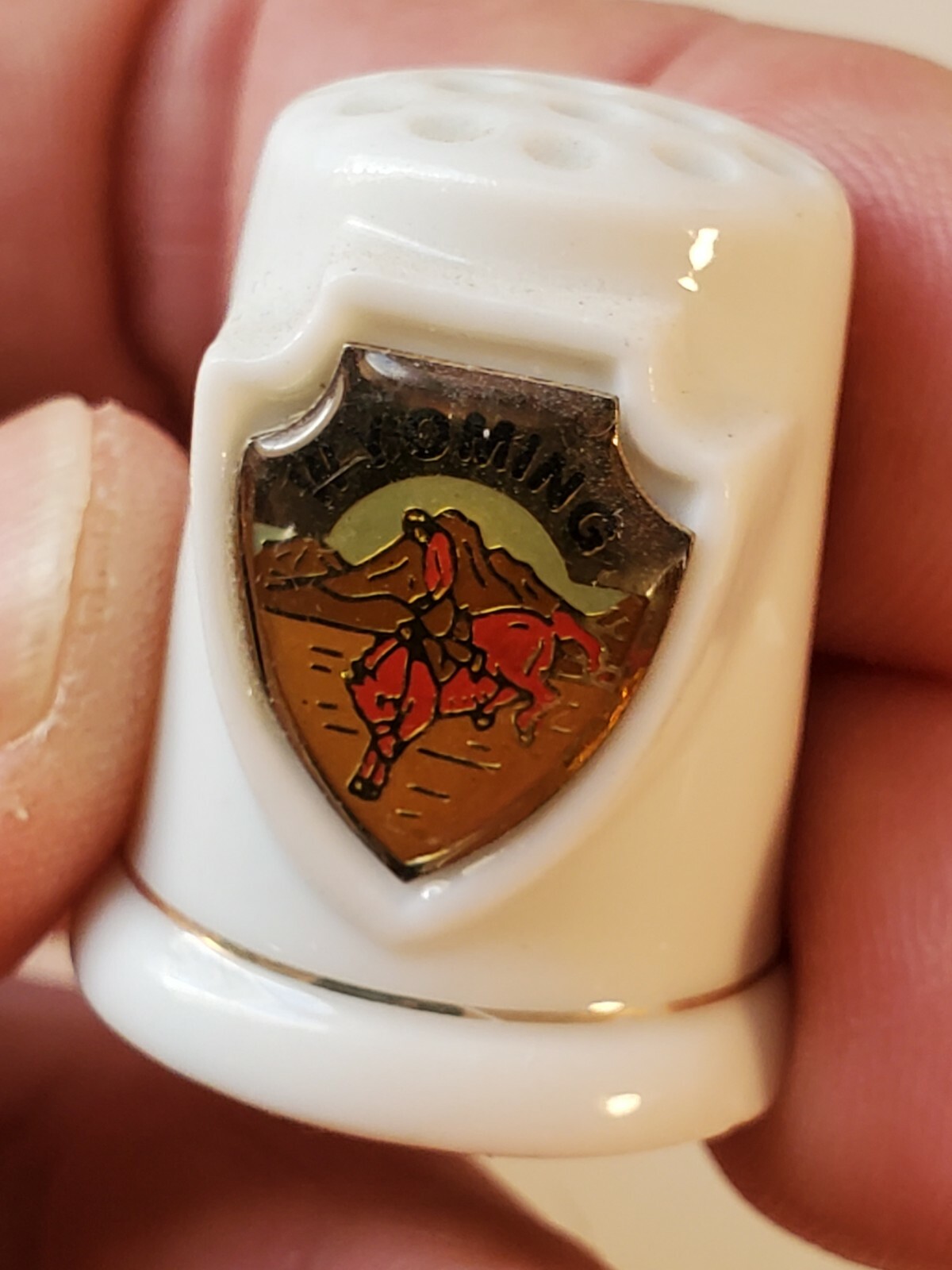 Vintage Thimble Wyoming Porcelain great detail cowboy bareback gilding box6