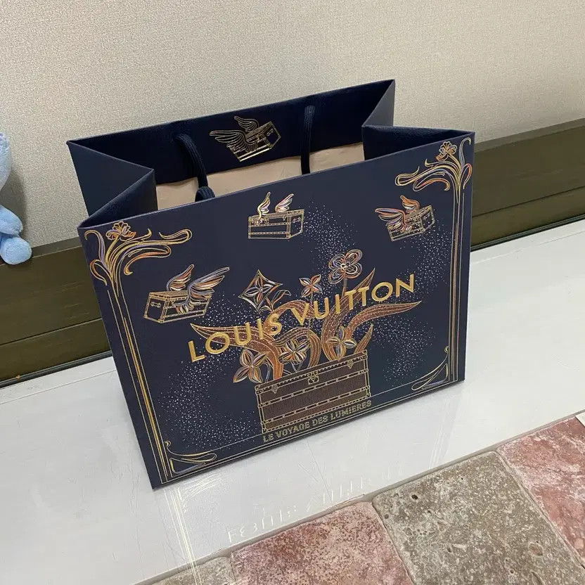 Louis Vuitton Holiday Shopping Bag (25x21x15) Used, 2 Pieces