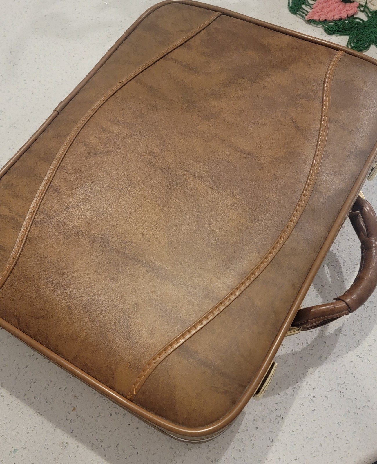 Vintage 1970s Brown Hard Case Faux Leather case Locking Keys Compartments 18x30