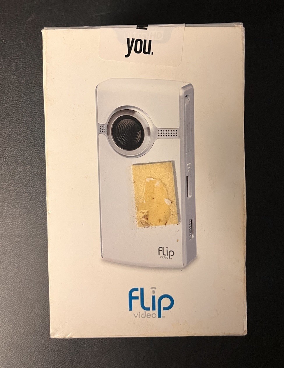 Cisco Flip Video UltraHD Video Camera White, 1 Hour 4GB New Sealed