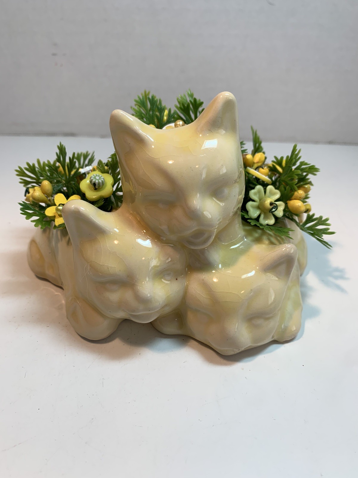 Vtg Button Bouquet/Yellow Cat Planter-Country-Farmhouse-Primitive-Repurposed