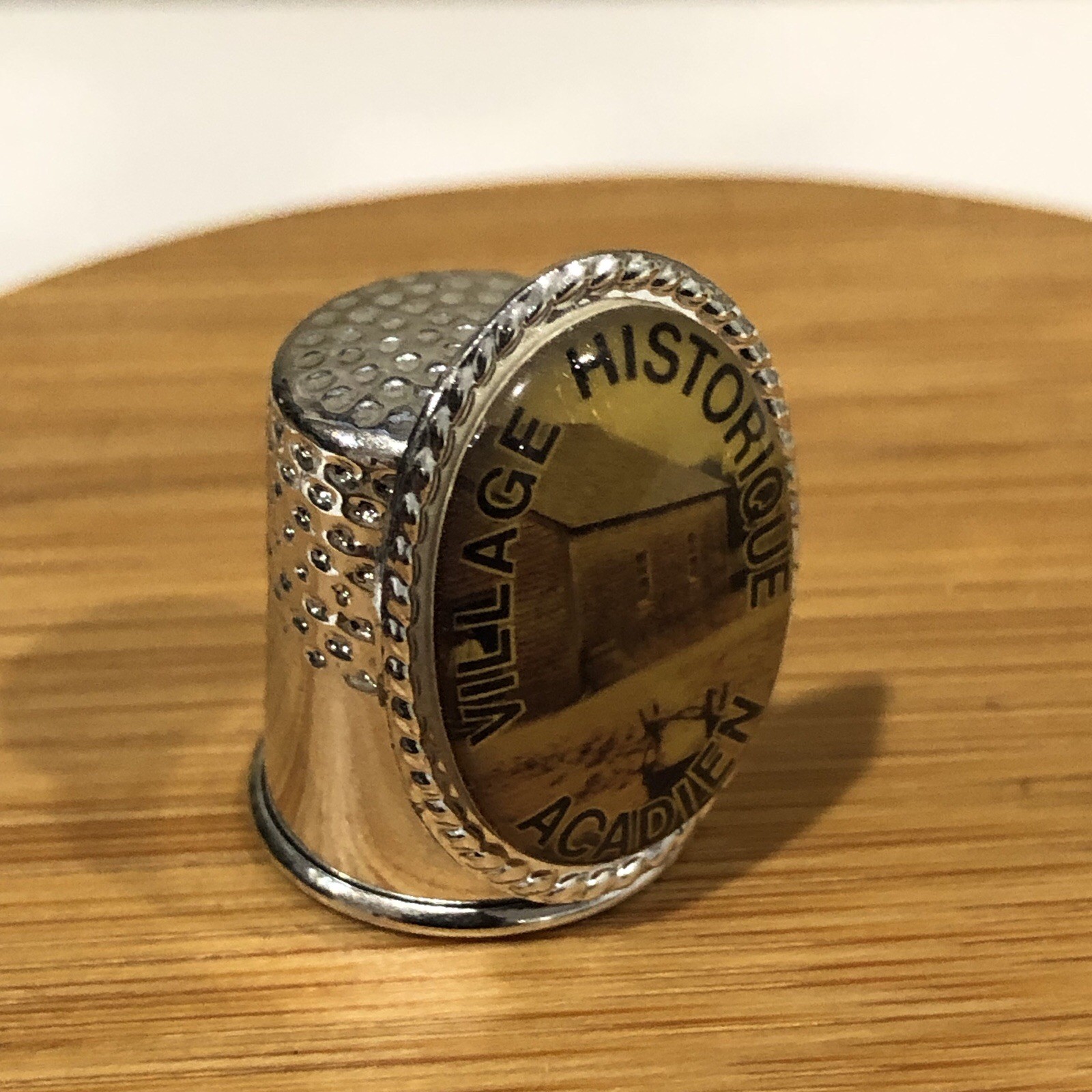 Vintage Thimble Village Historique Acadien T14