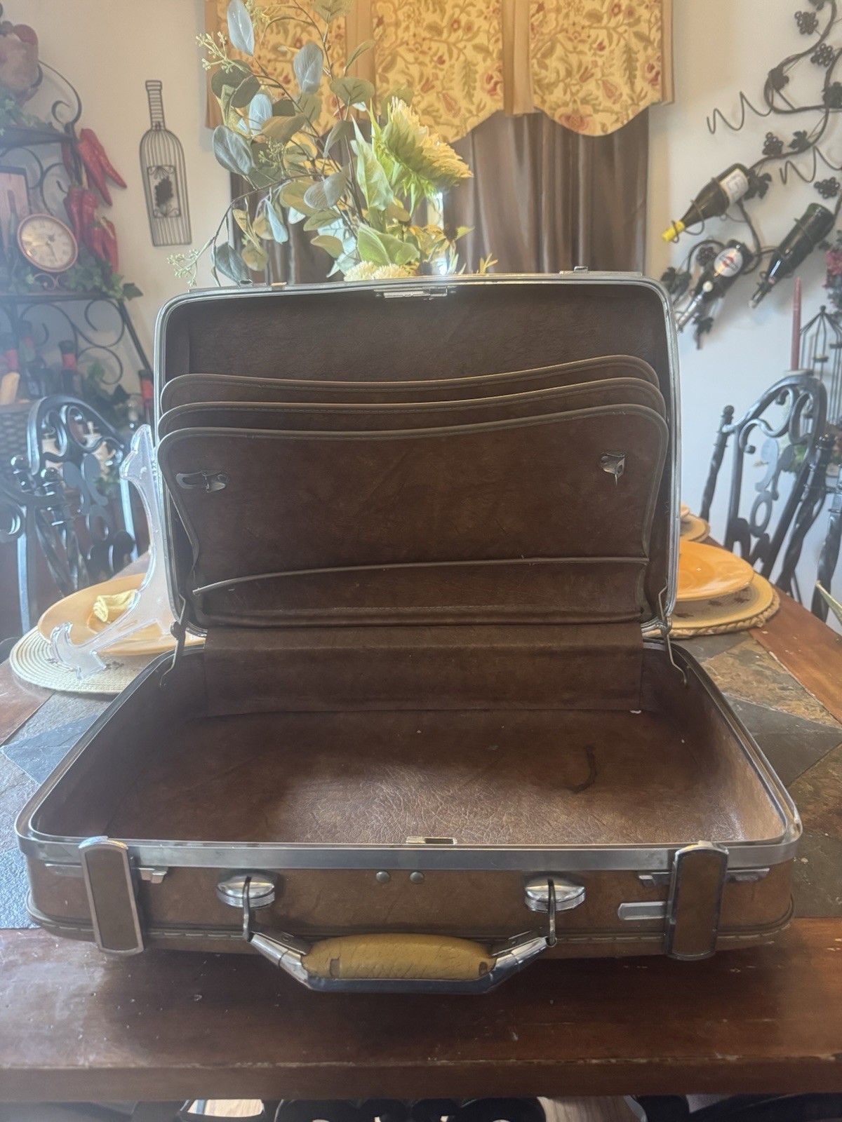 Vintage American Tourister Escort Briefcase Hard Shell Brown No Keys Combination