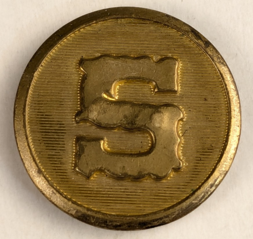 Vintage - Letter S Seal Crest Button Original - M2C