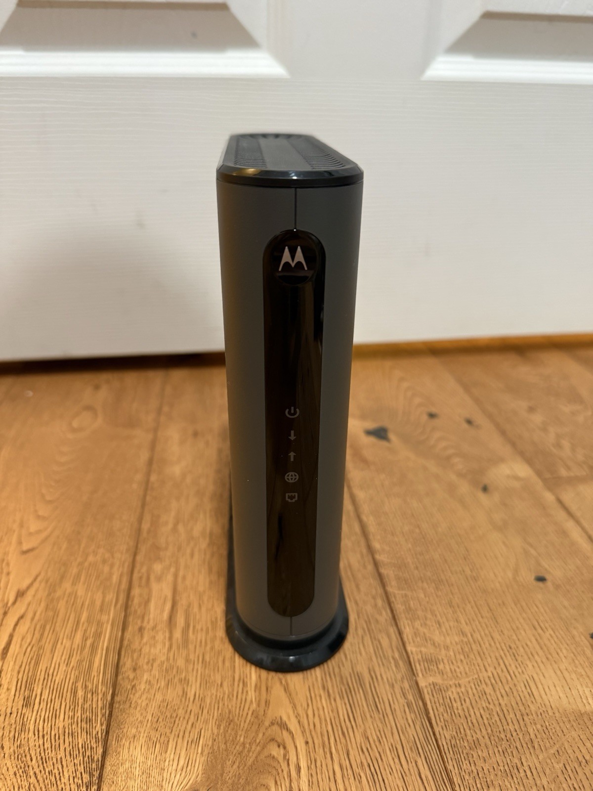 Motorola MB8600 DOCSIS 3.1 Cable Modem Xfinity Cox Certified