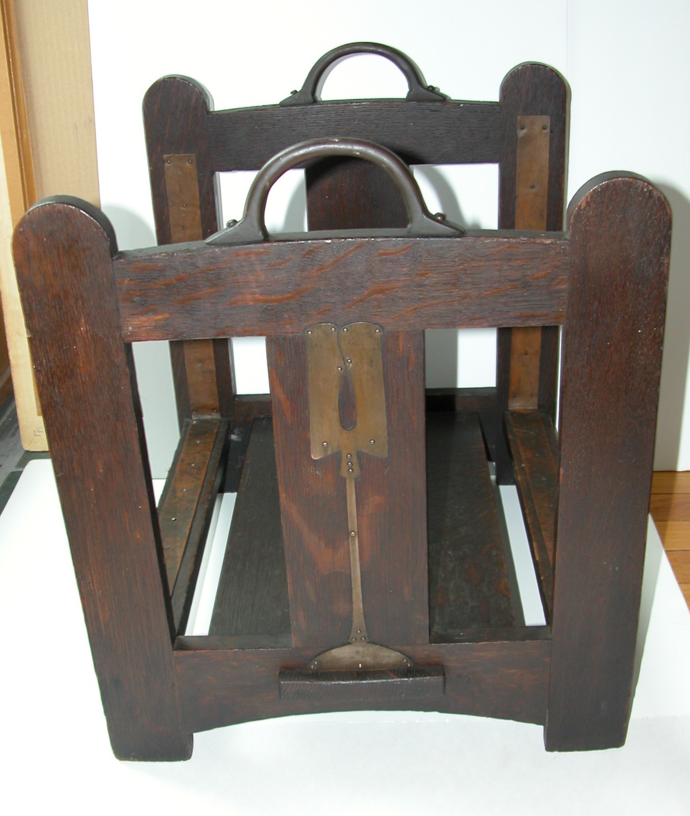 RARE Antique STICKLEY BROTHERS Firewood LOG HOLDER Mission Oak Copper Brass Trim