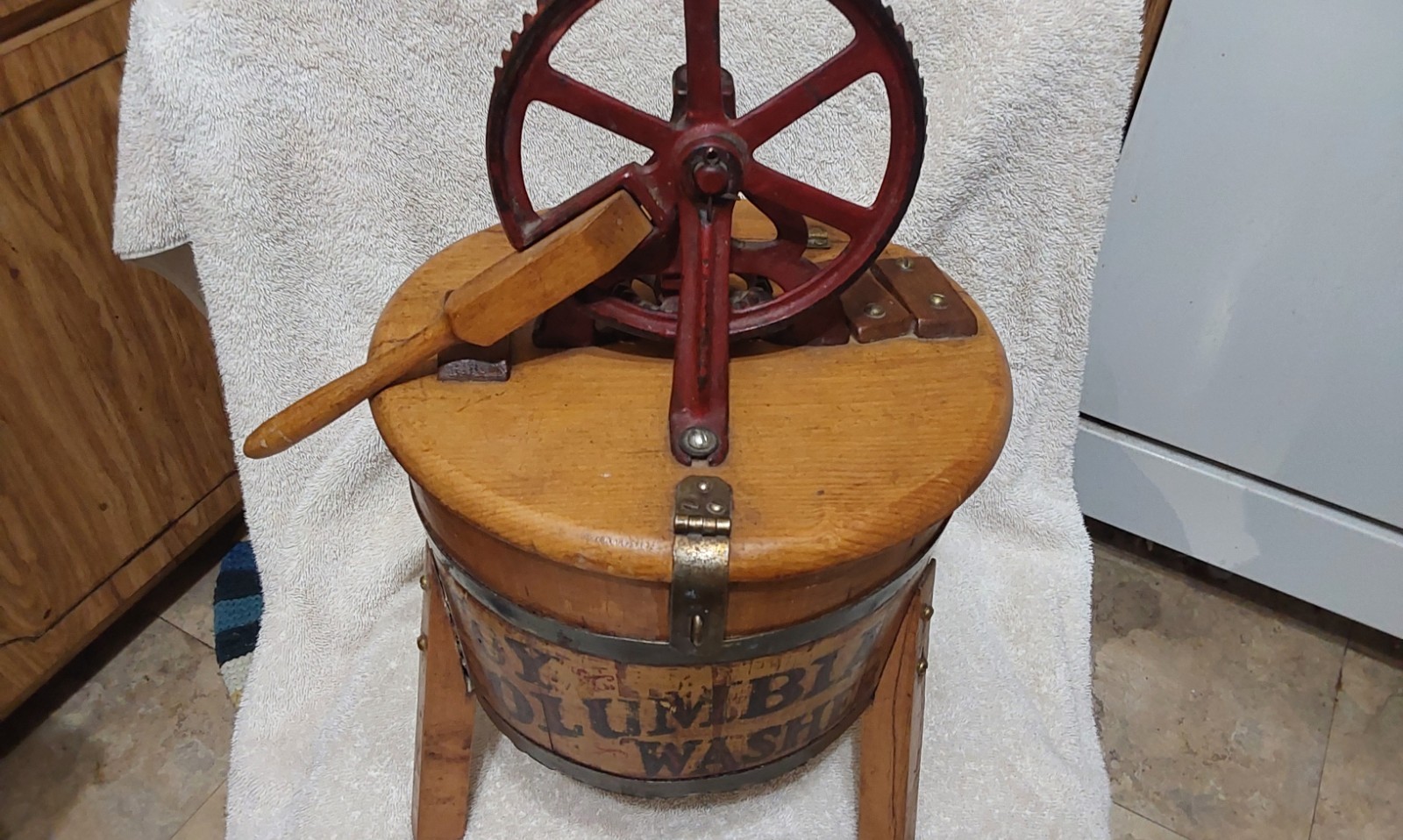 ANTIQUE SALEMANS SAMPLE TOY COLUMBIA WARSHER IN GOOD CONDITION