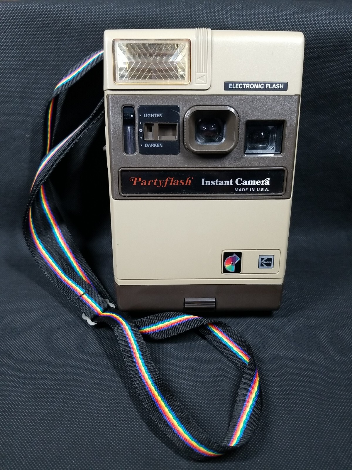Kodak Party Flash Instant Camera Strap Vintage 1981 Untested Great Parts Body **