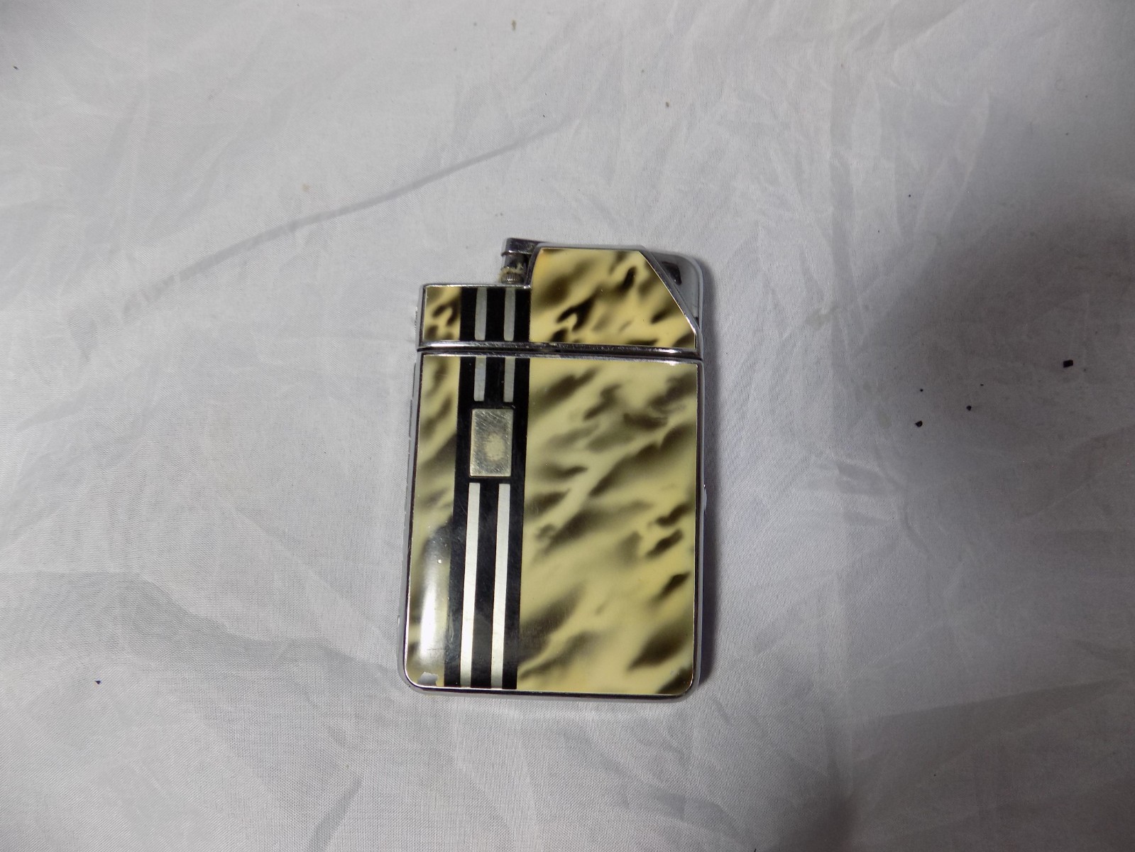 vintage 1933 to 1950s Marathon Art Deco Cigarette Case And Lighter. with origin