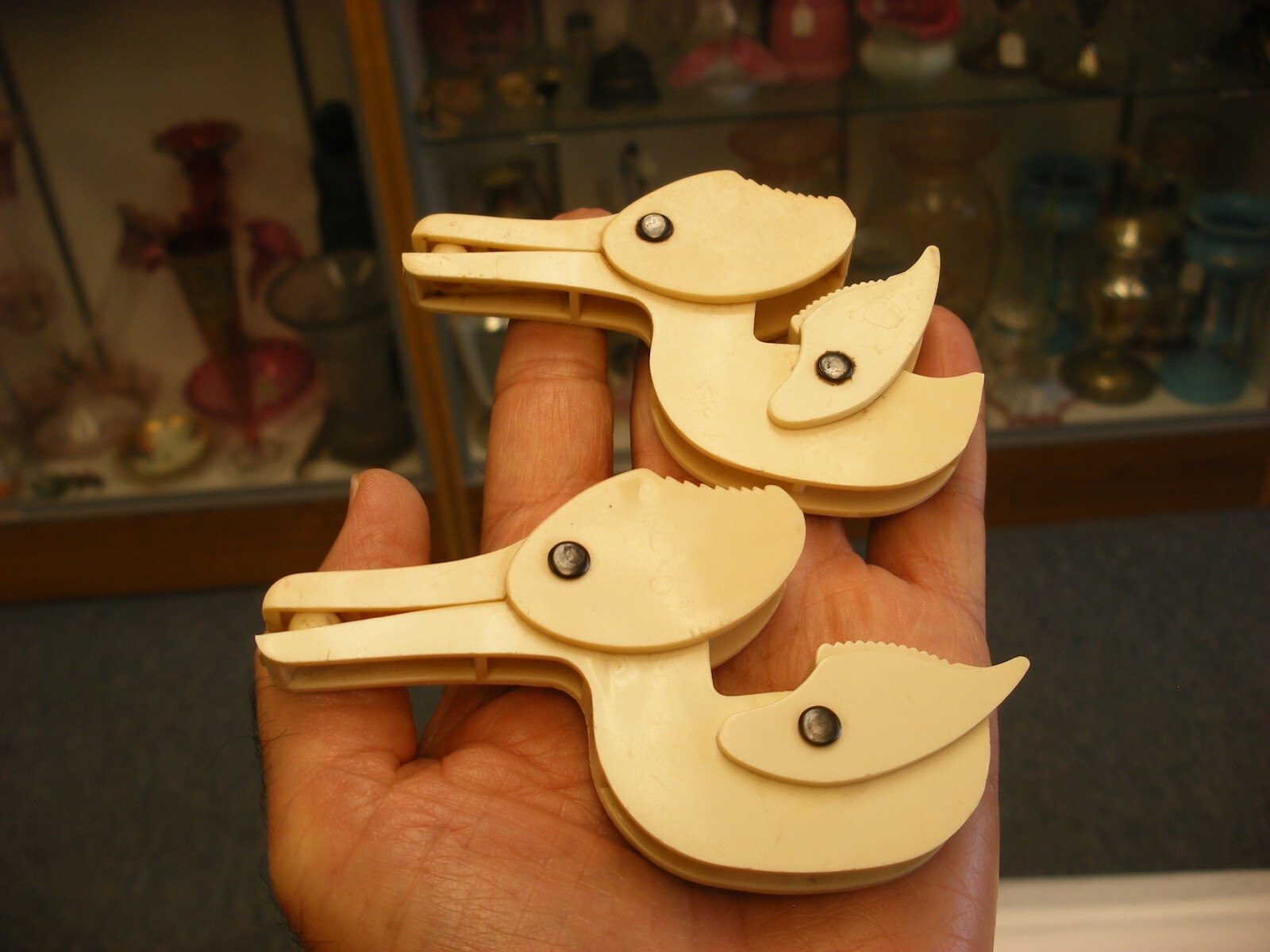 Vintage Plastic Baby Blanket Duck Clips