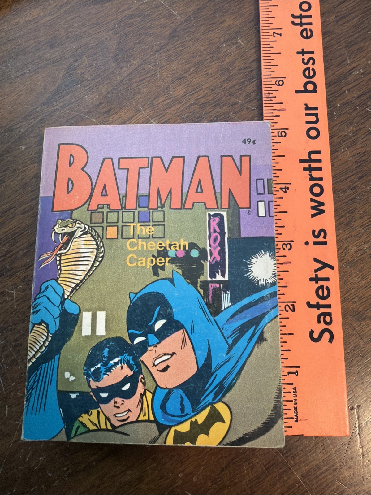 Batman and Robin The Cheetah Caper - Vintage Big Little Book Whitman 1969