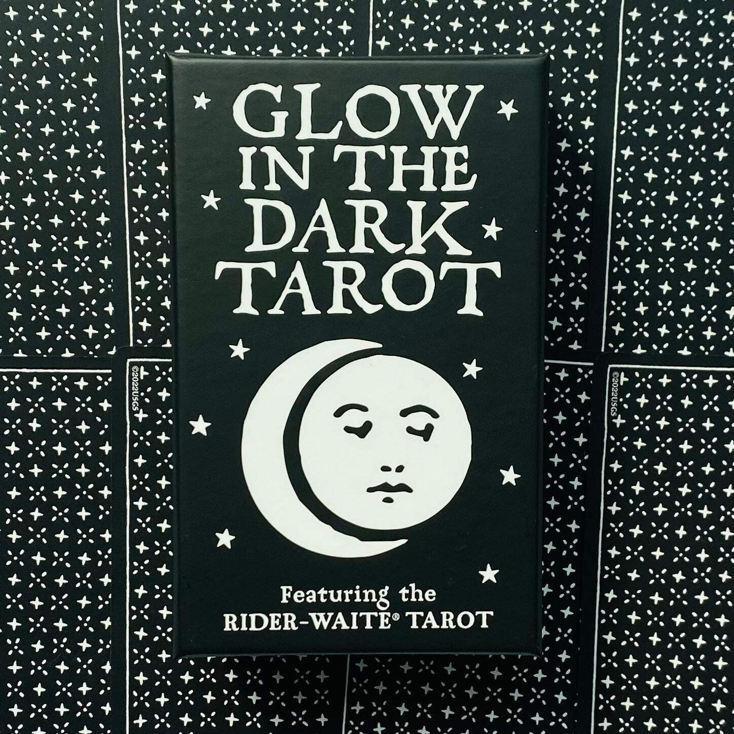 Glow In The Dark Tarot With The Rider-Waite Tarot US Games Systems Art NEW