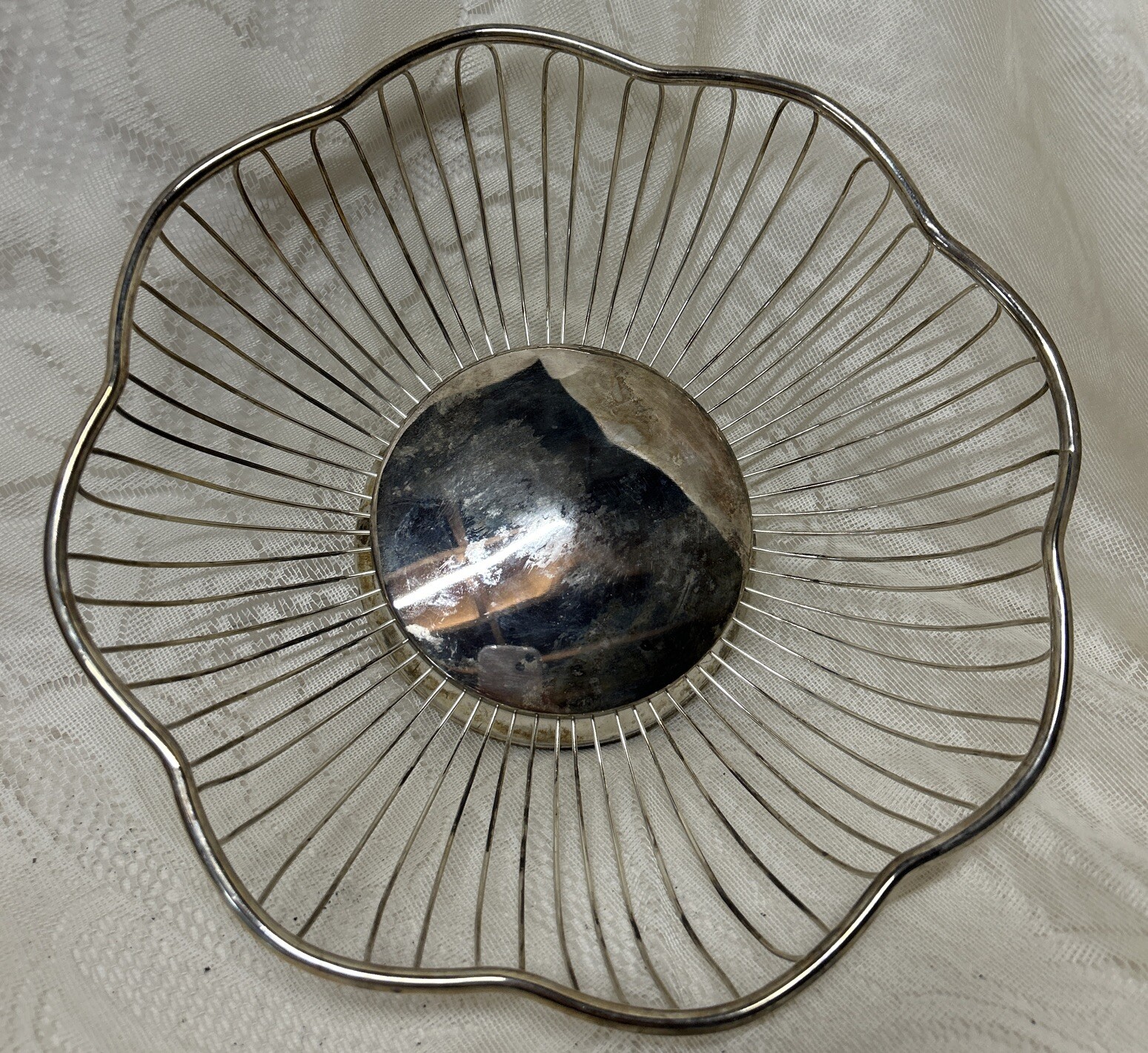 Vintage Deco Silver Plate Wire Bread Fruit Basket With Scalloped Edges MCM