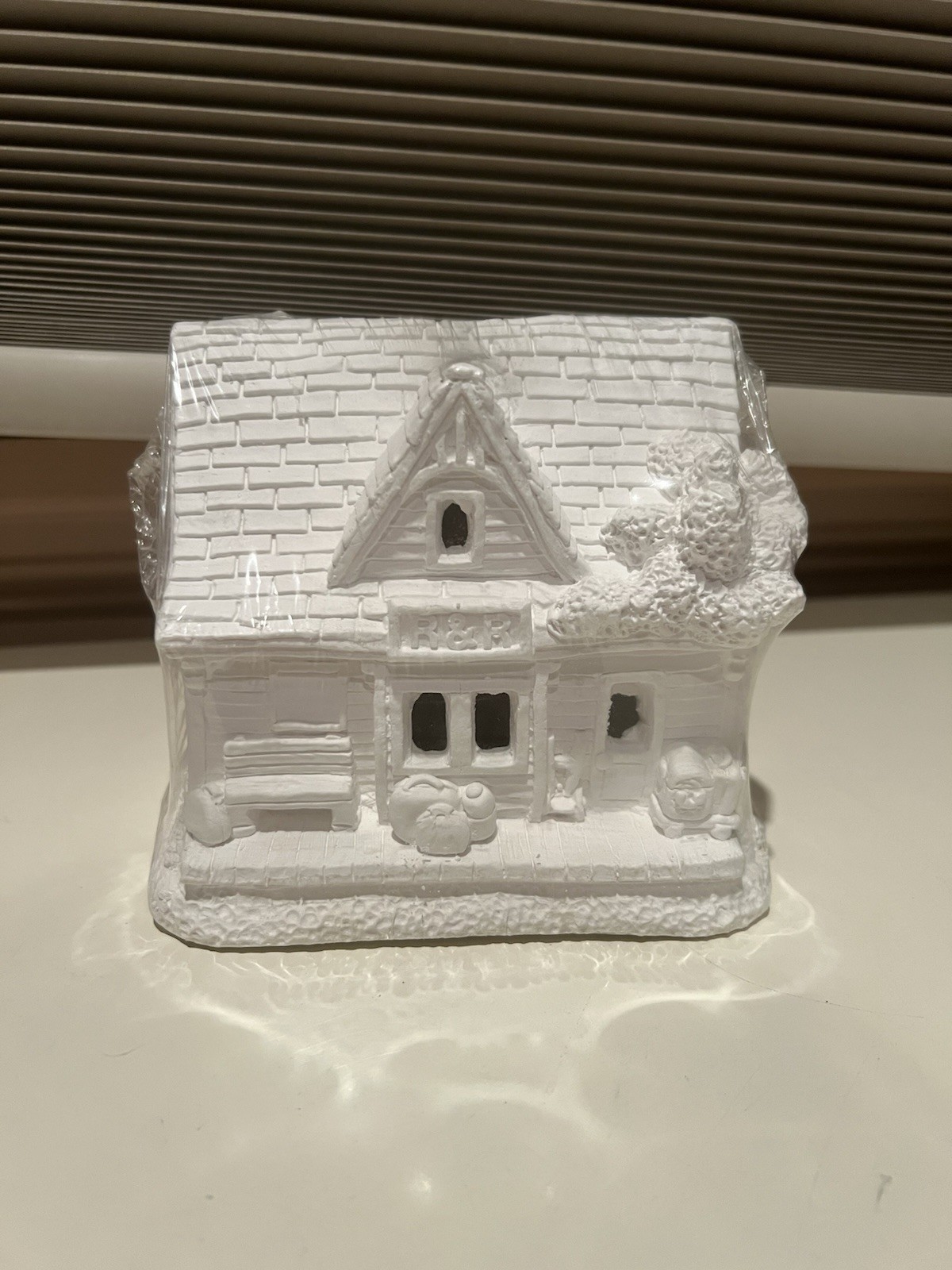 California Creations Depot Building 90674 Ready to Paint Village Sealed