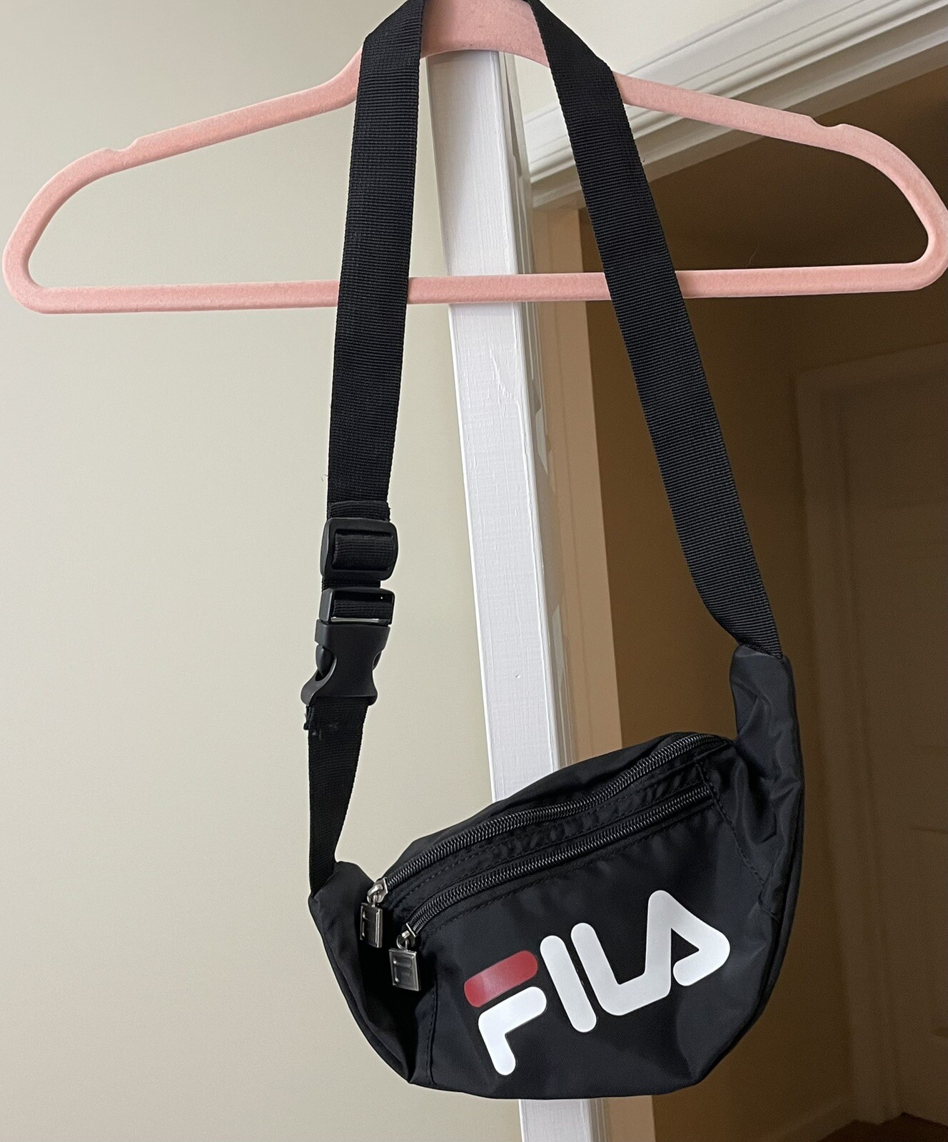 Fila Women’s Fanny Pack Black Logo Adjustable Strap Gym Fitness Walking
