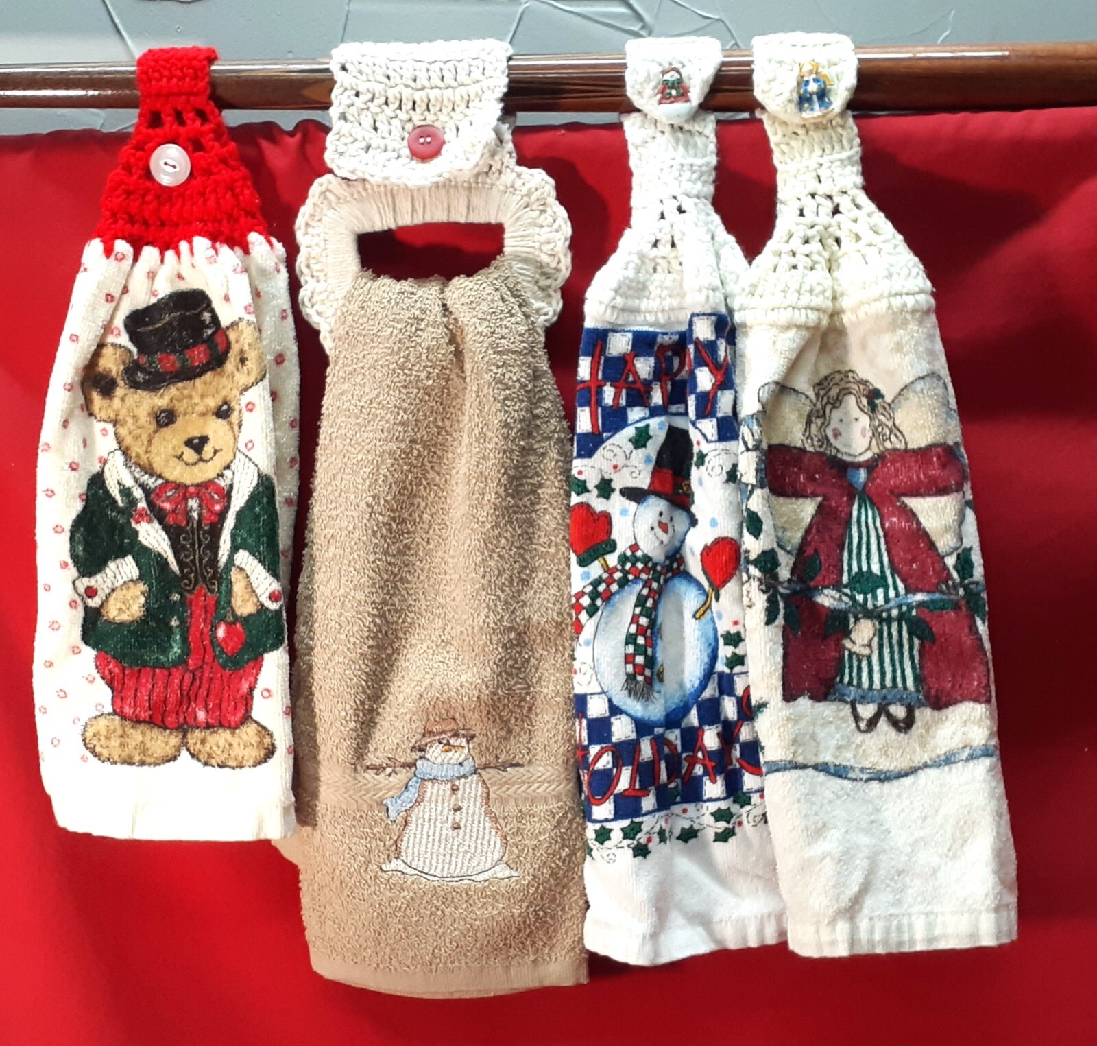 Set Of 4 Vintage Crochet Hanging Hand Towels Christmas Bear Snowman Angel