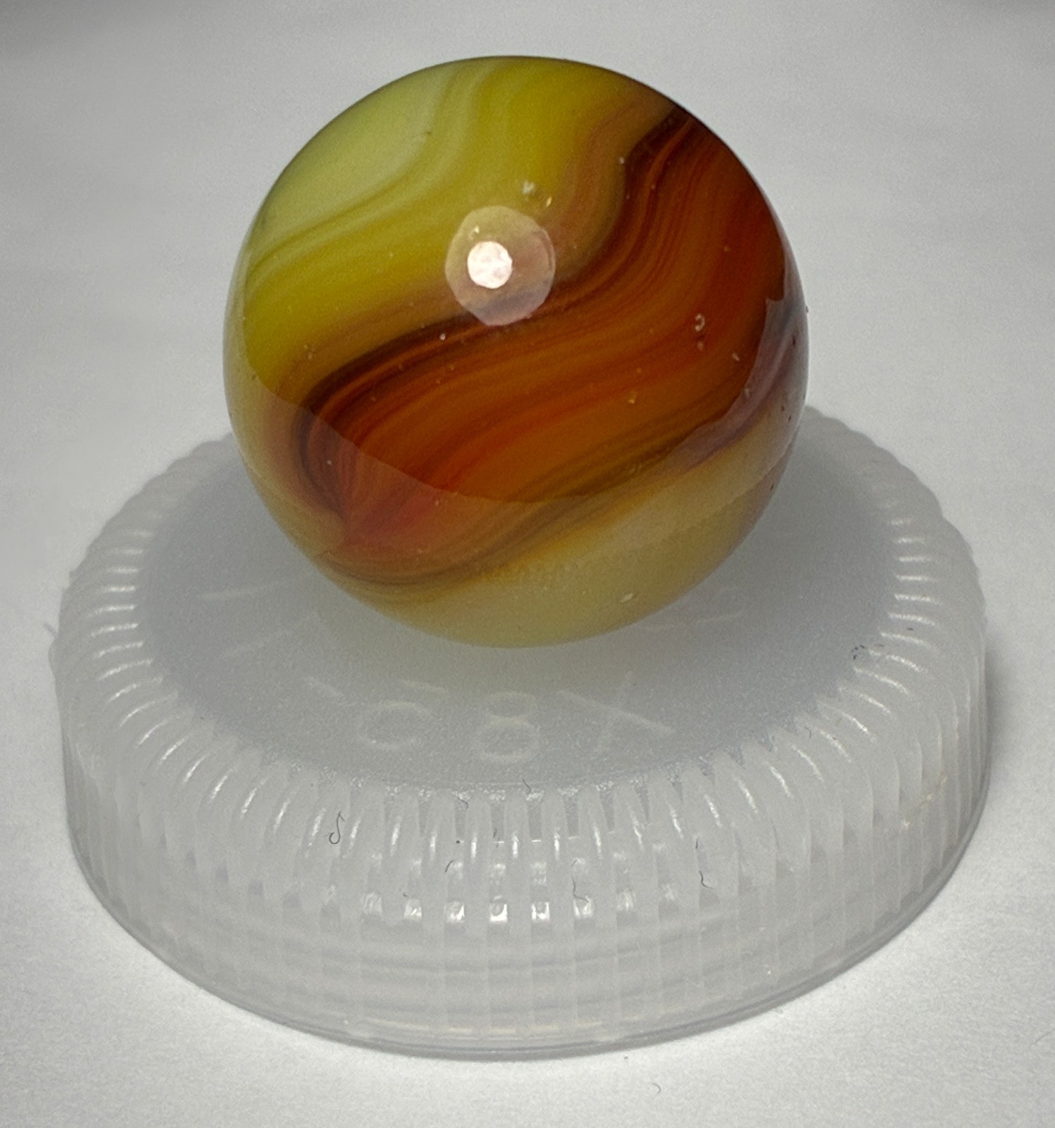 VTG Akro Agate Corkscrew Oxblood Sunburst Swirl Glass Toy Marble Vitro .62 Inch