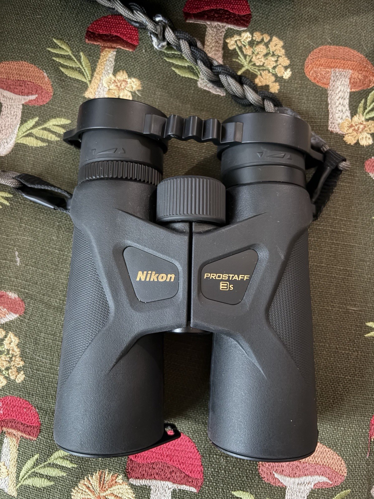 Nikon PROSTAFF 3S 8x42 Waterproof Binoculars Multi-Coated Roof Prism Black