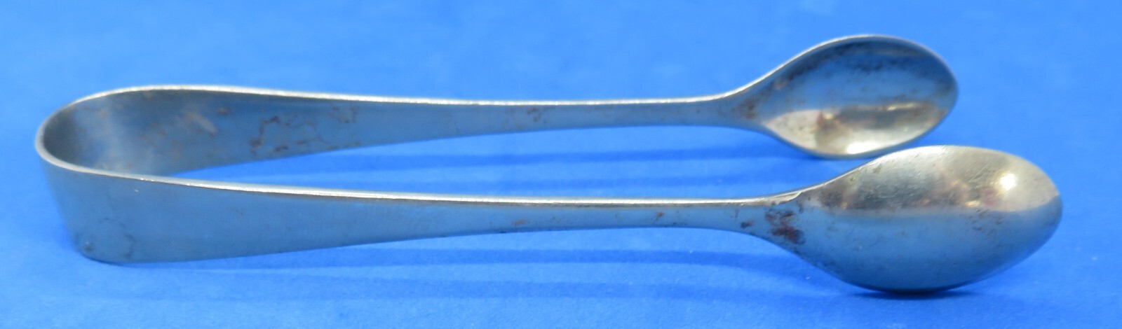 Silver plate electroplate vintage Victorian antique pair of sugar tongs / nips E