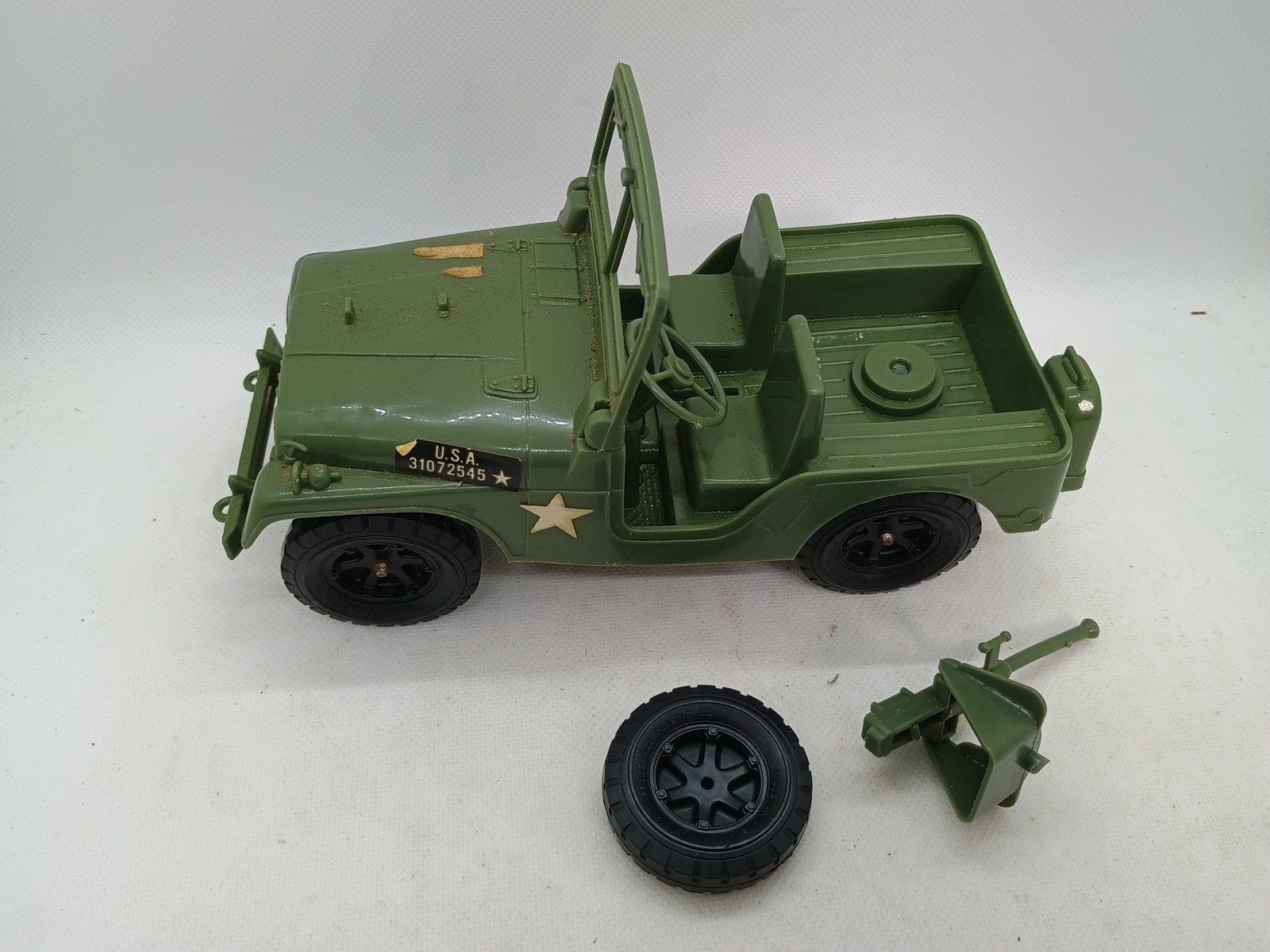Processed Plastic Co.  Army Military Jeep w/50 Cal Gun Rat Patrol Style