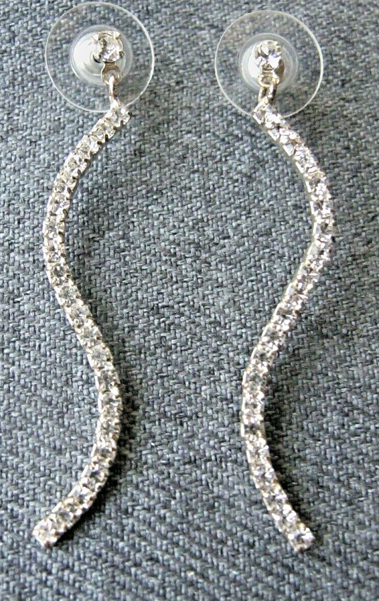 Nice design clear rhinestones silvertone metal earrings bride party Unused