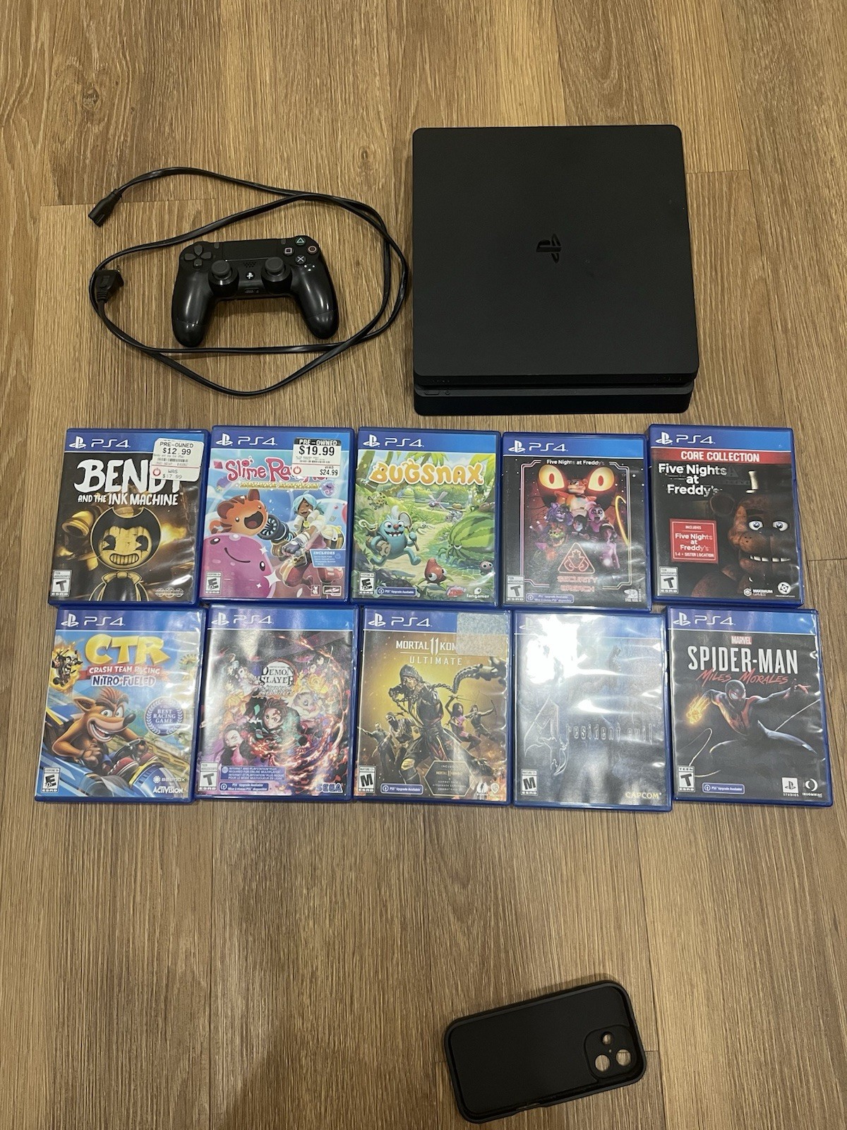 Sony PlayStation 4 Slim Console w/ Controller & 10 Games Five Nights at Freddy's