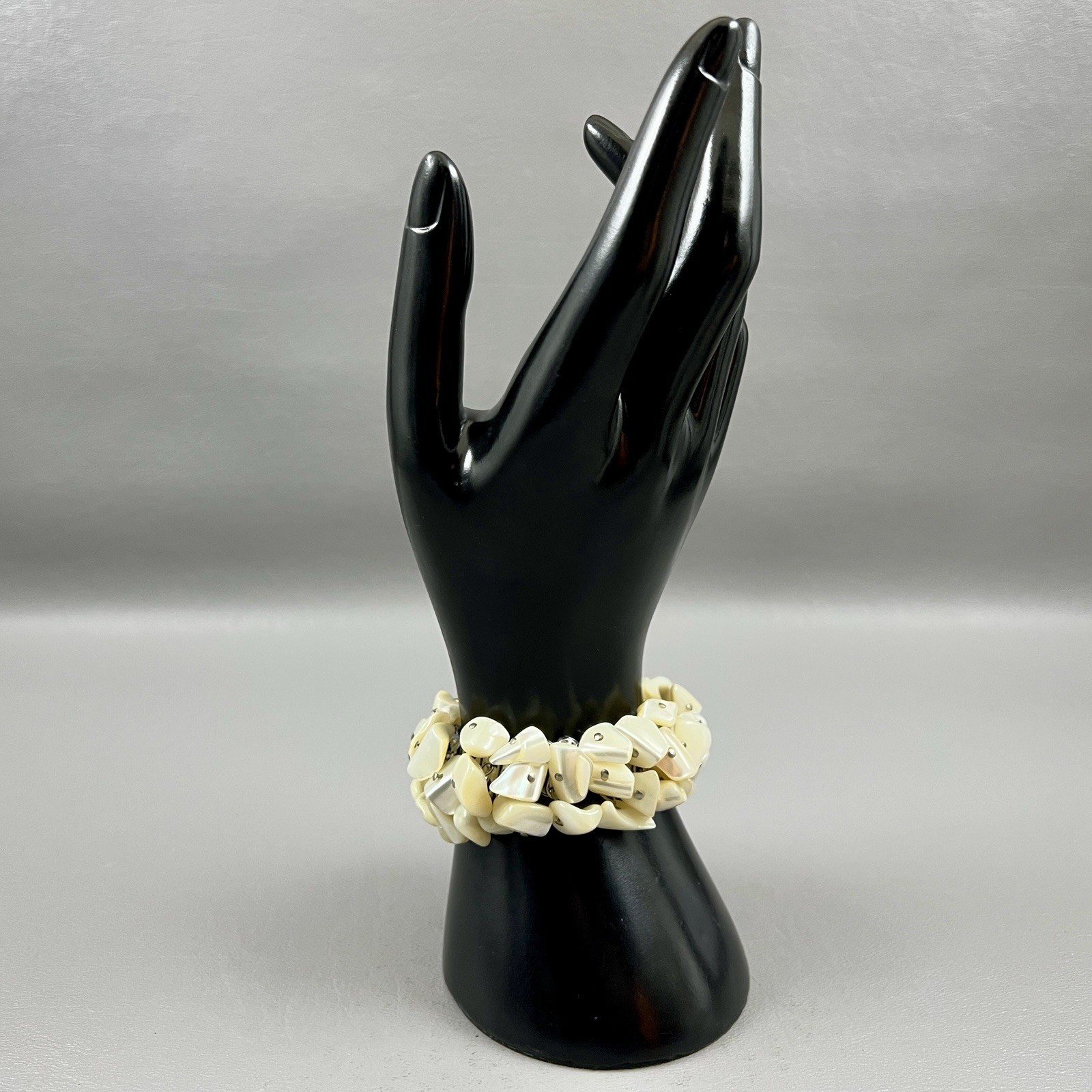 Mother Of Pearl MOP Beads Chunky Stretch Bracelet Mid Century  Japan Silver Tone