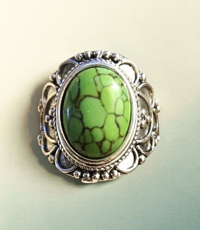 Green Howlite Turquoise Ring Size 9 – Boho Southwestern Statement Jewelry