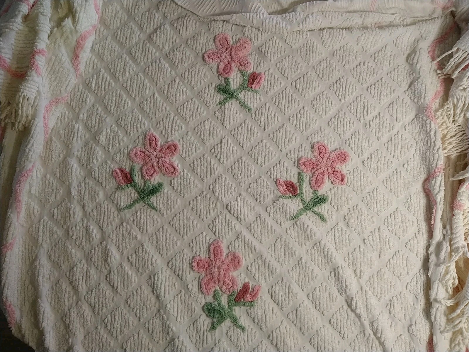 Vintage Cotton Chenille Fringe Floral Bedspread Pink White Green Queen 96x117