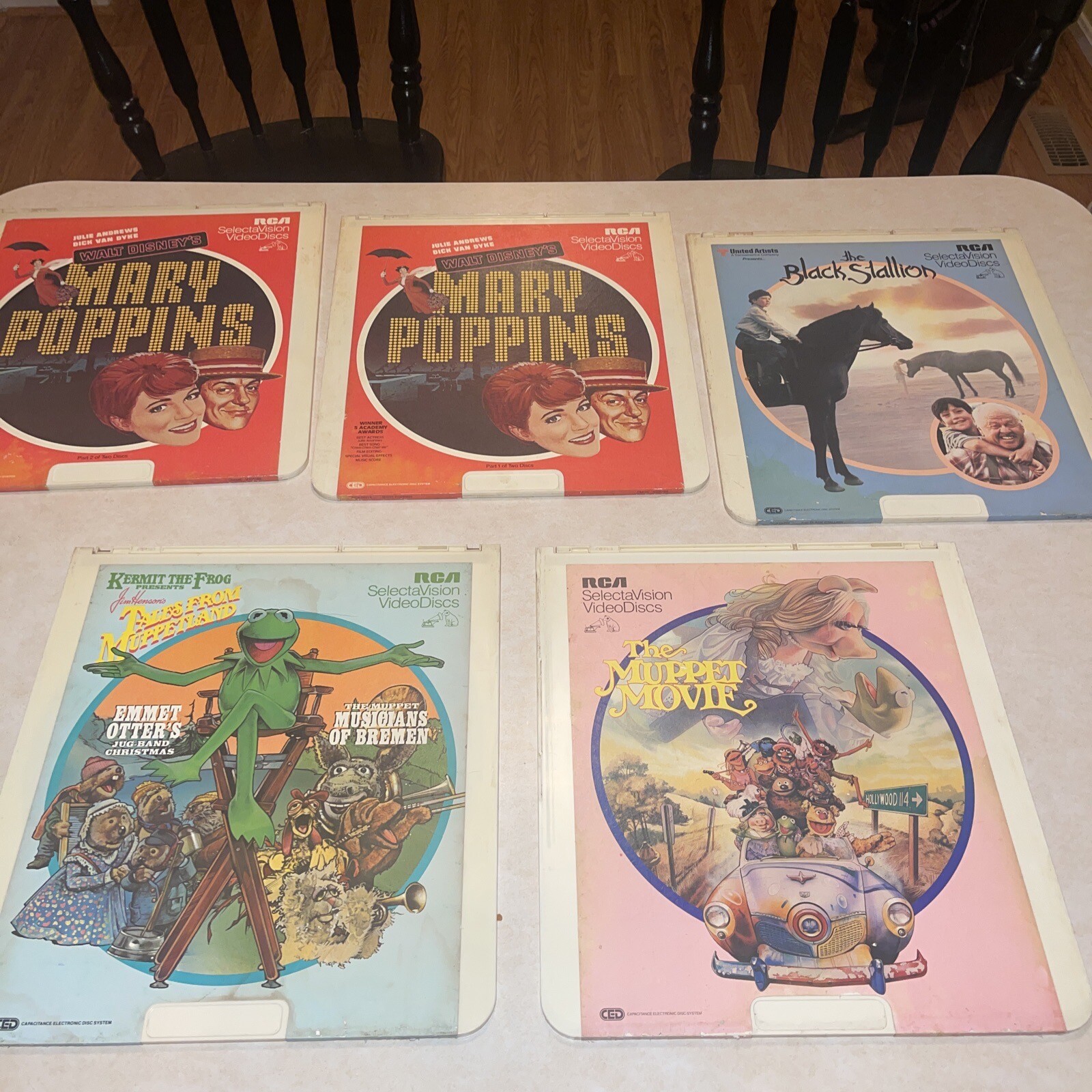 Lot Of 4 Video Disc Movies. Vntge. Family Movies Lot -Mary Poppins, Muppets