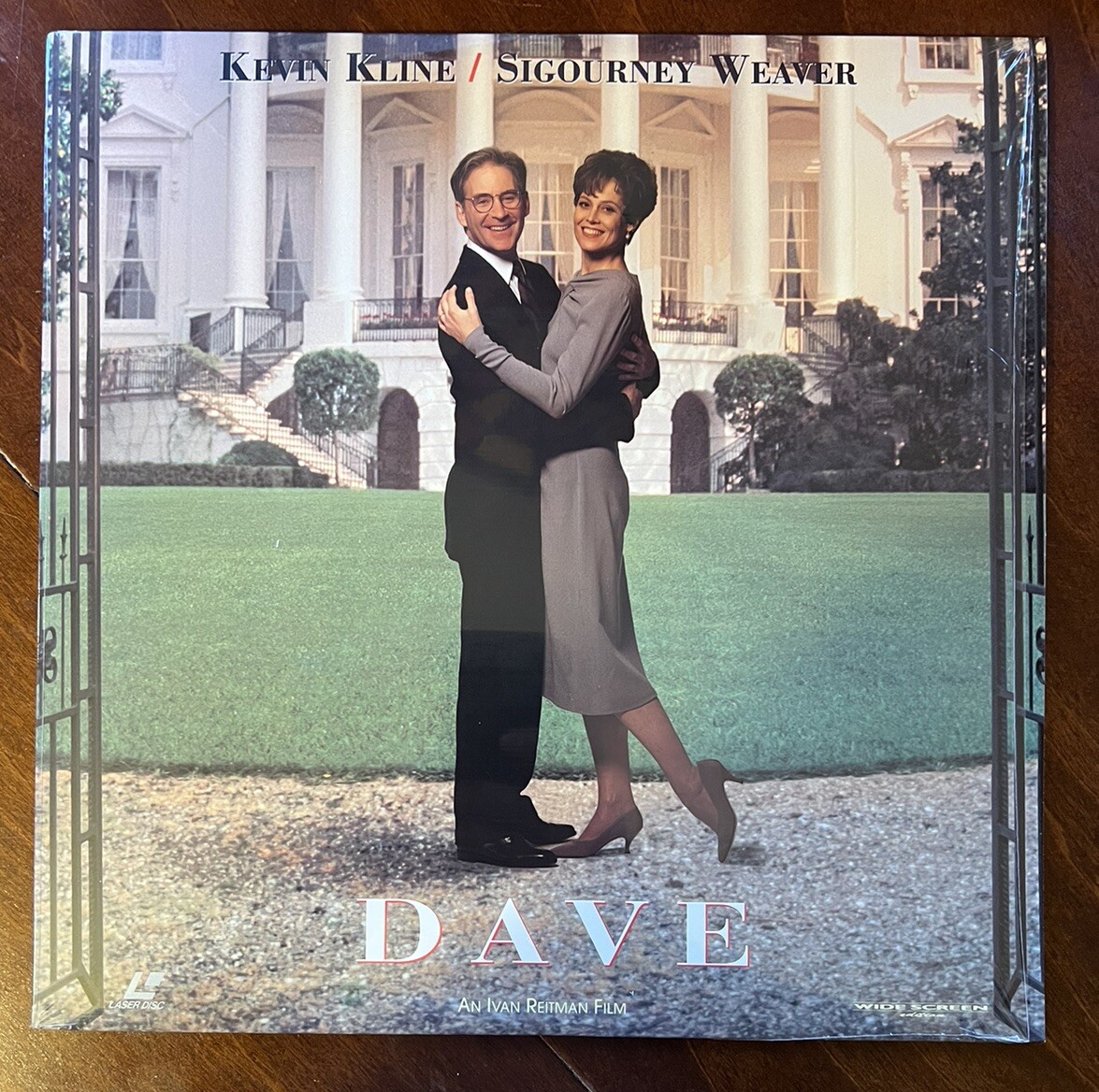Dave-Widescreen Laserdisc LD - Kevin Kline Sigourney Weaver Excellent condition