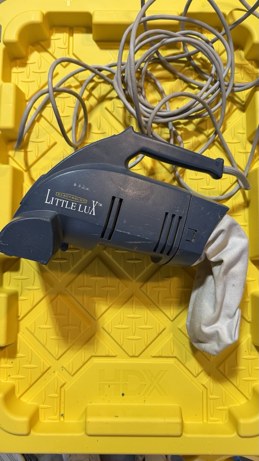 Electrolux Little Lux 1673A Bagged Handheld Vacuum Corded Electric Blue