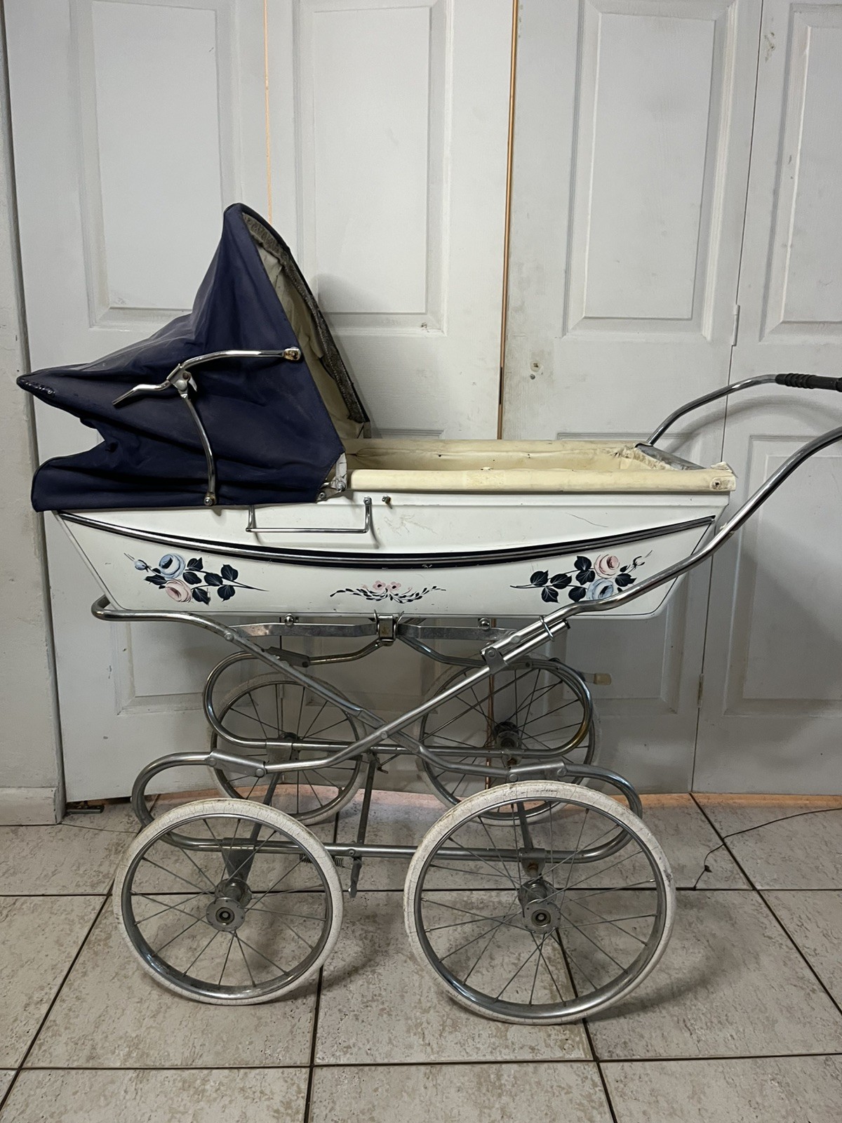 1980 Vintage Silver Cross Stroller Carriage - Made in England