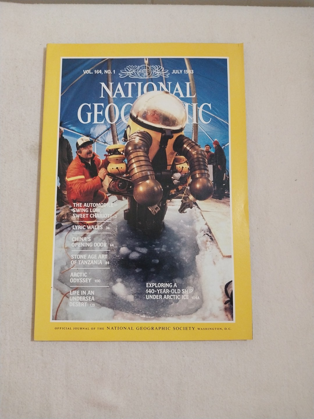 National Geographic Magazine VTG Back Issue July 1983 Automobile Wales Arctic 
