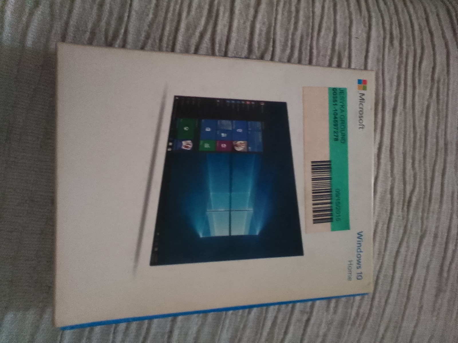 Microsoft Windows 10 Home USB Retail English Operating System Software
