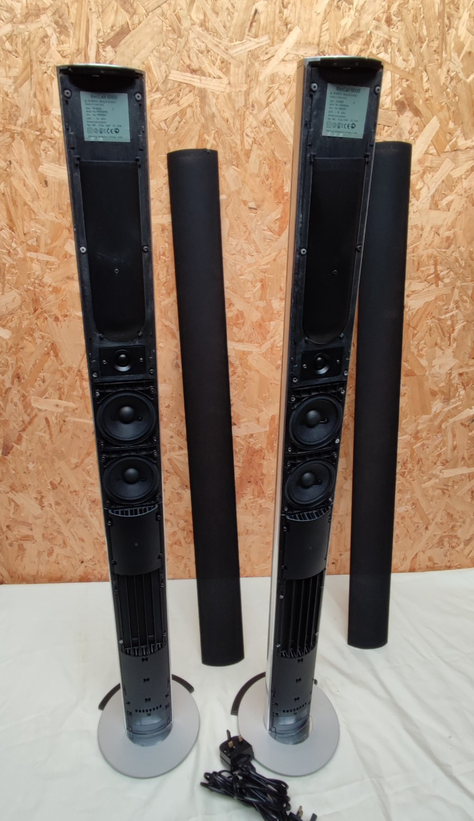 2 X BANG & OLUFSEN B&O BEOLAB 6000 TYPE 6822 COLUMN ACTIVE LOUDSPEAKER PAIR