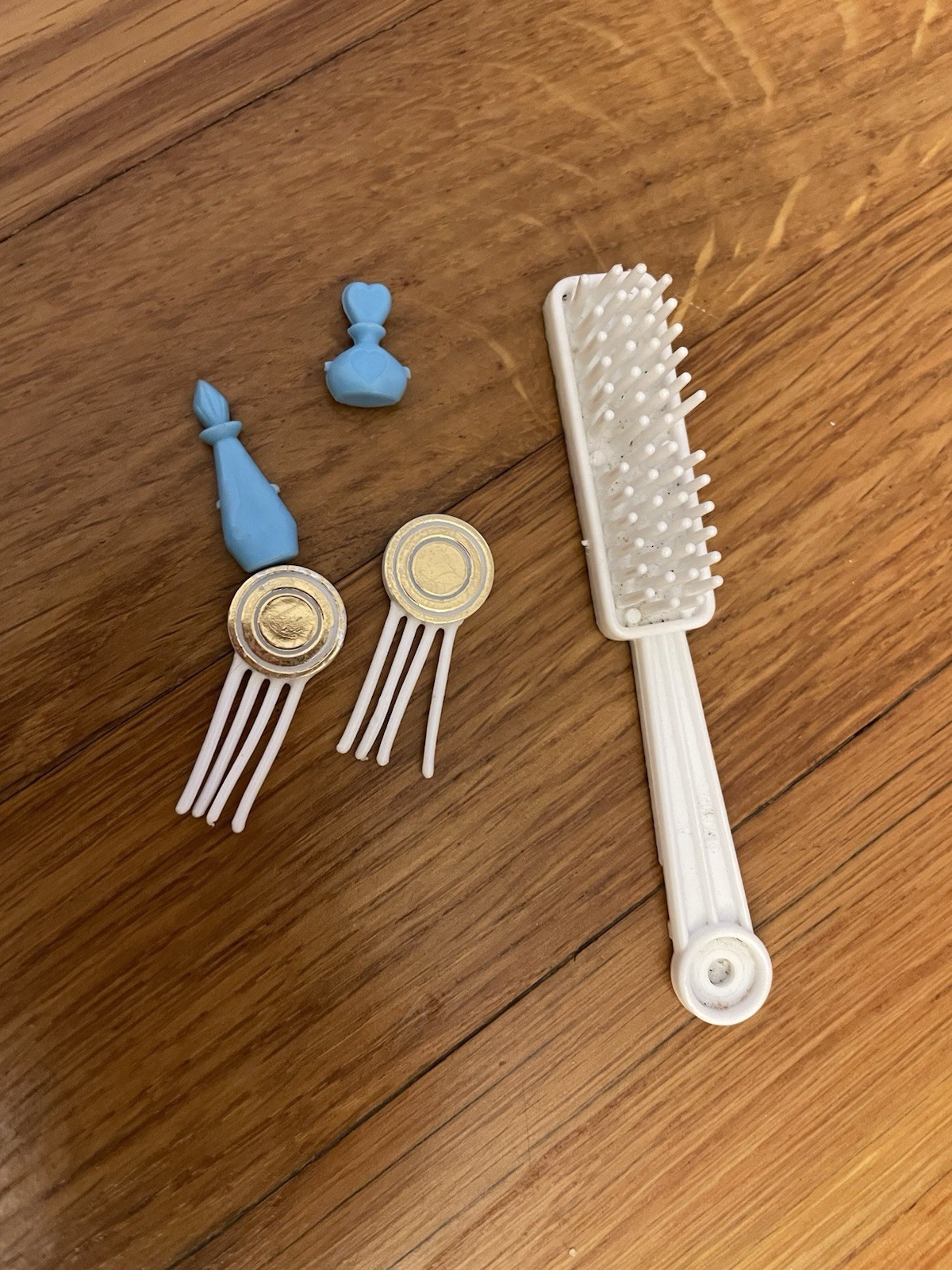 Vintage 1980 Golden Dream Barbie Hair Accessories 