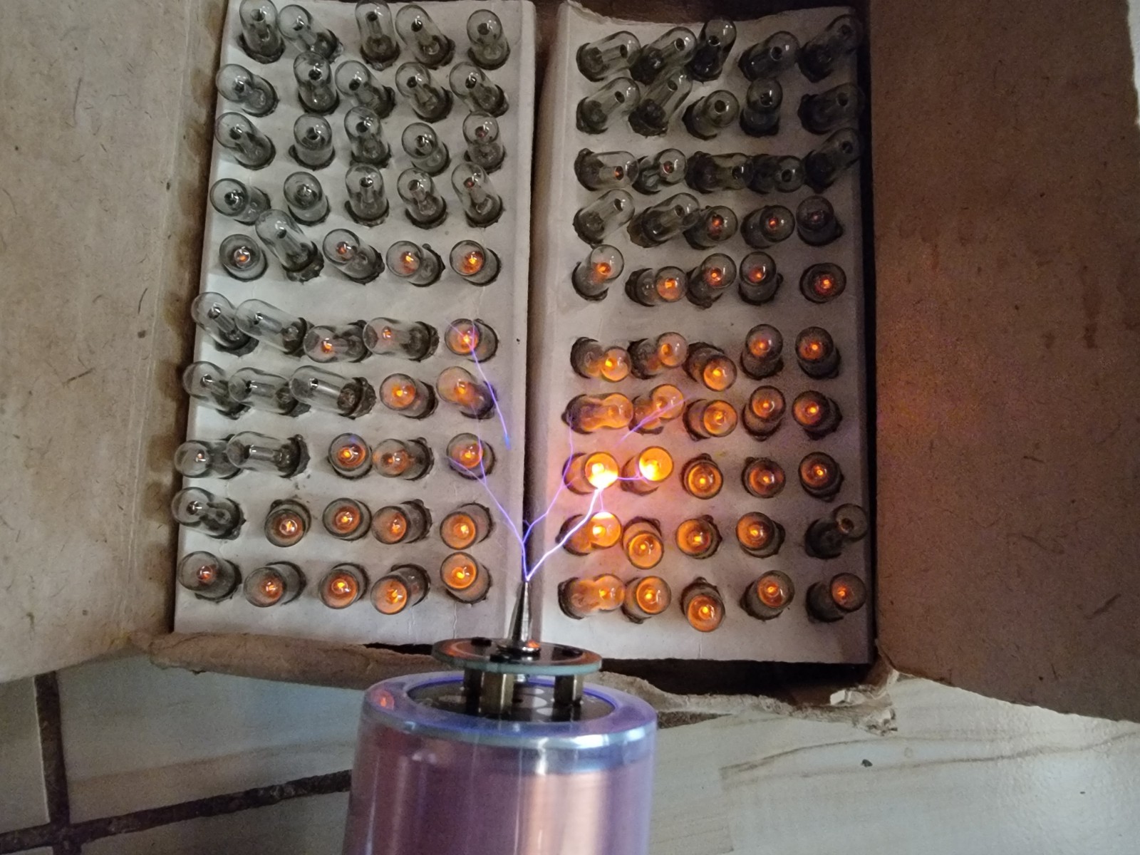 TN-0.3-3 Nixie Neon Tube Bulb Dot Indicator  80 V 0.3 mA NOS 100pcs 