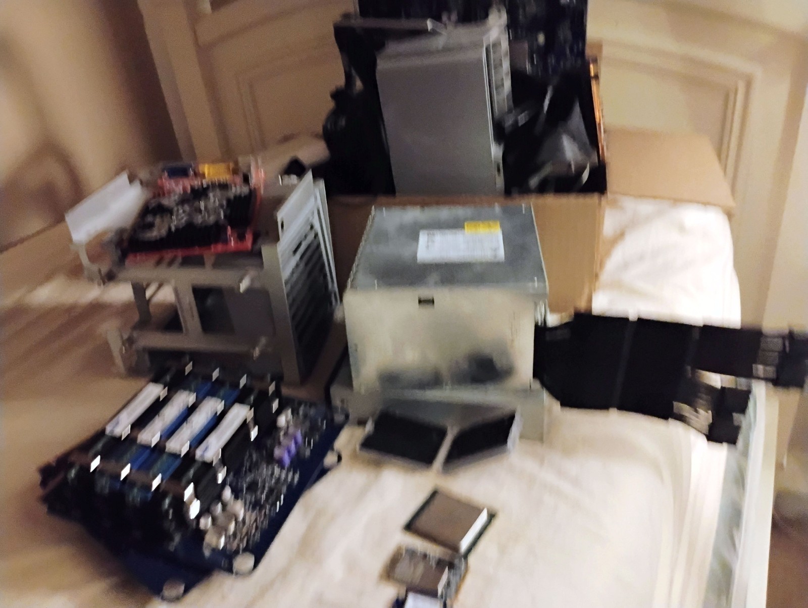 Apple Mac Pro Parts. A1186 and A1481 parts