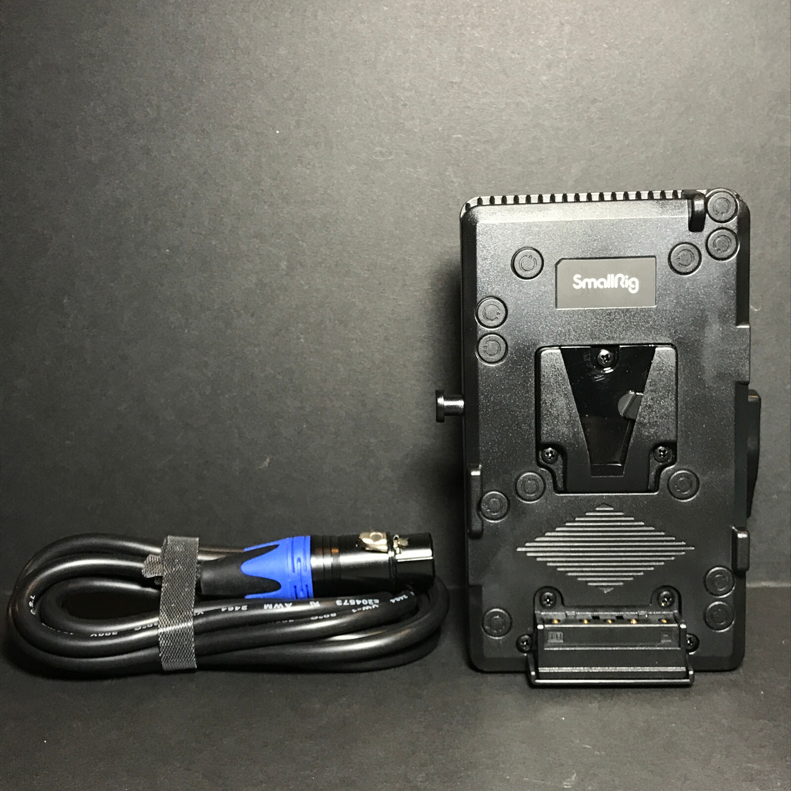 SmallRig RA V1 V-Mount Battery Plate For COB Light NEW Without Original Box