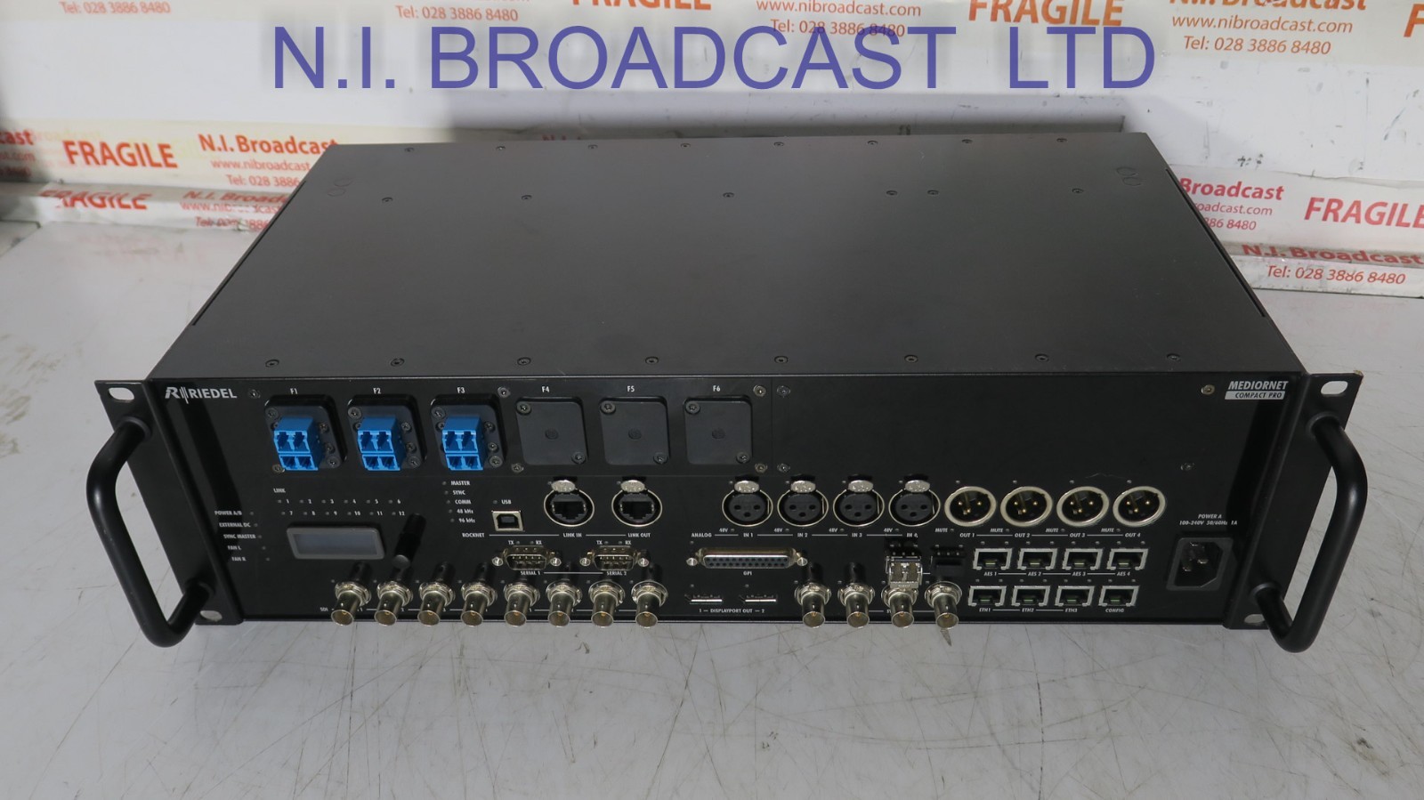 Riedel mediornet compact pro  fibre / 8x 3G / HD audio interface unit  (ref 1)