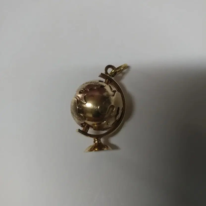 Vintage 18k Rose Gold 750 Globe Pendant 7.5g Italy