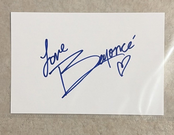 Beyoncé Signed 4x6 Index Card Autographed - Musician/Hollywood Star ⭐️ IP Auto