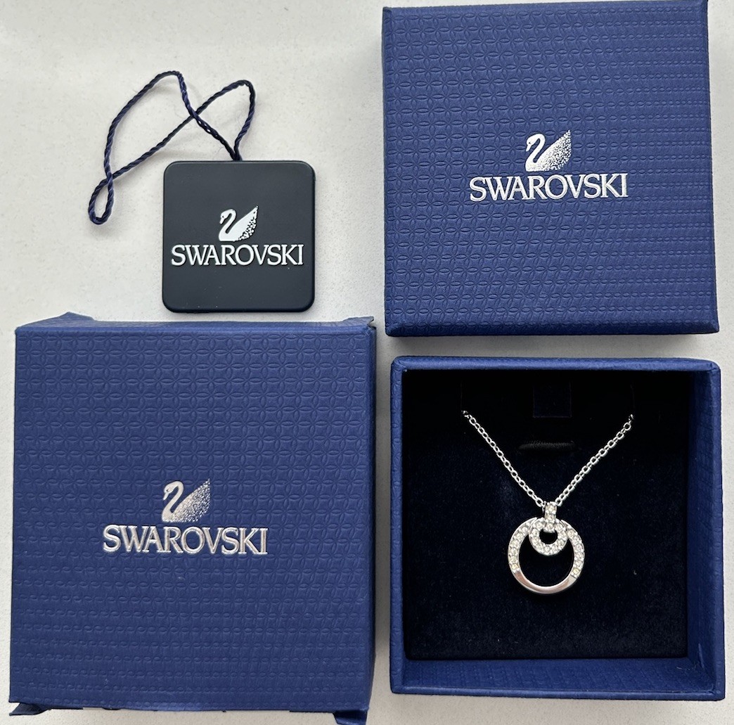 Swarovski Crystal & Silver Double Circle Round Pendant Charm Necklace **READ**