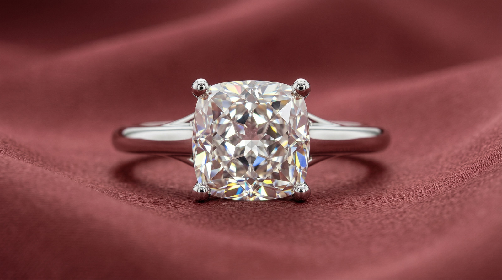 Elegant 1.76CT Cushion  Cut Moissanite Rounded Prong Engagement Ring For Women