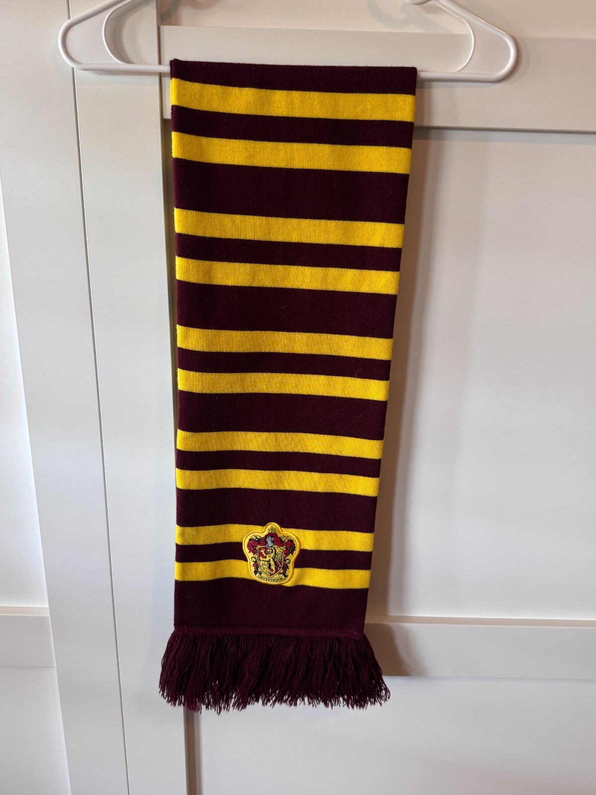 Harry Potter Wizarding World Gryffindor Scarf