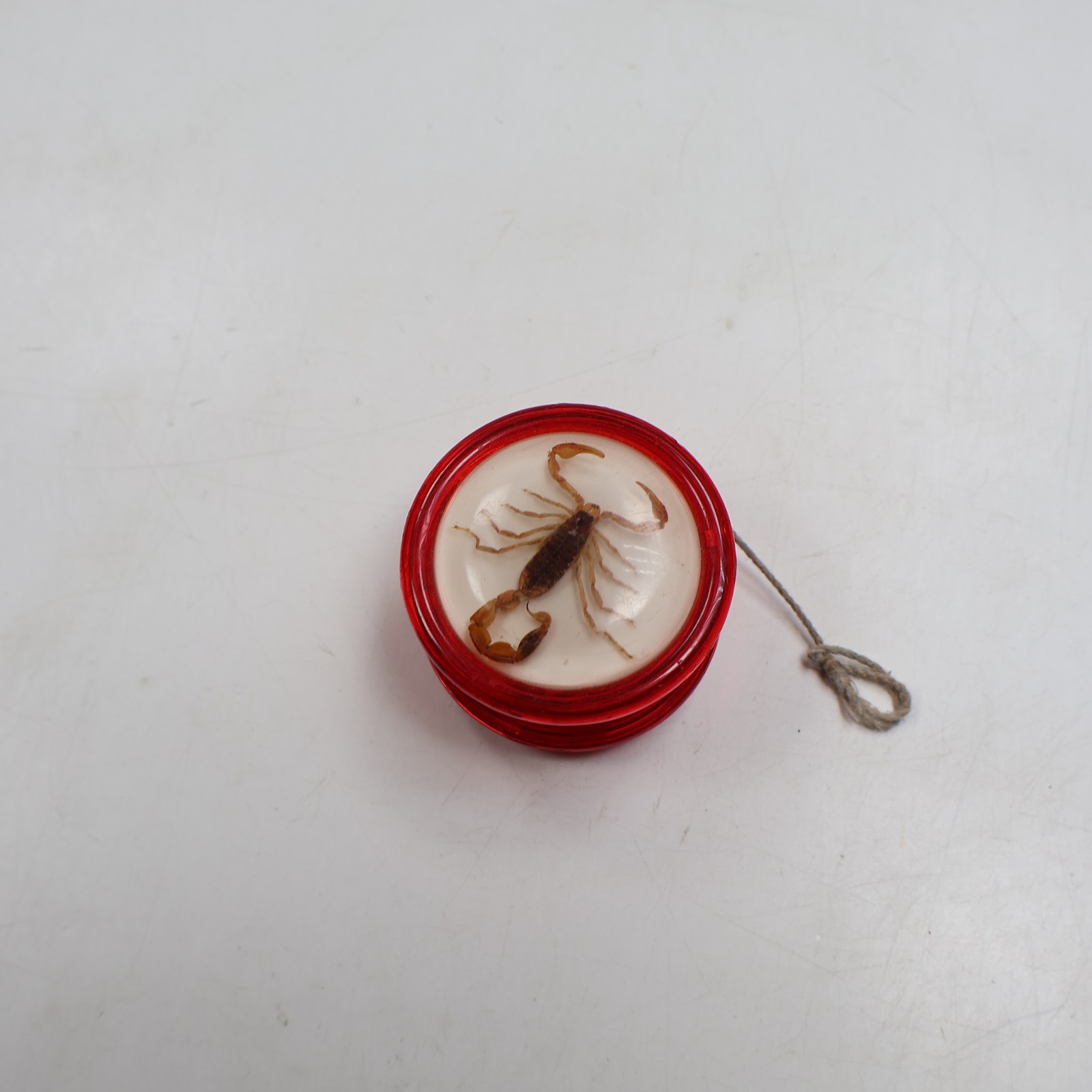 Vintage Rocket Kids Stinger Yo-Yo Red Scorpion Embedded Real Insect Novelty Toy