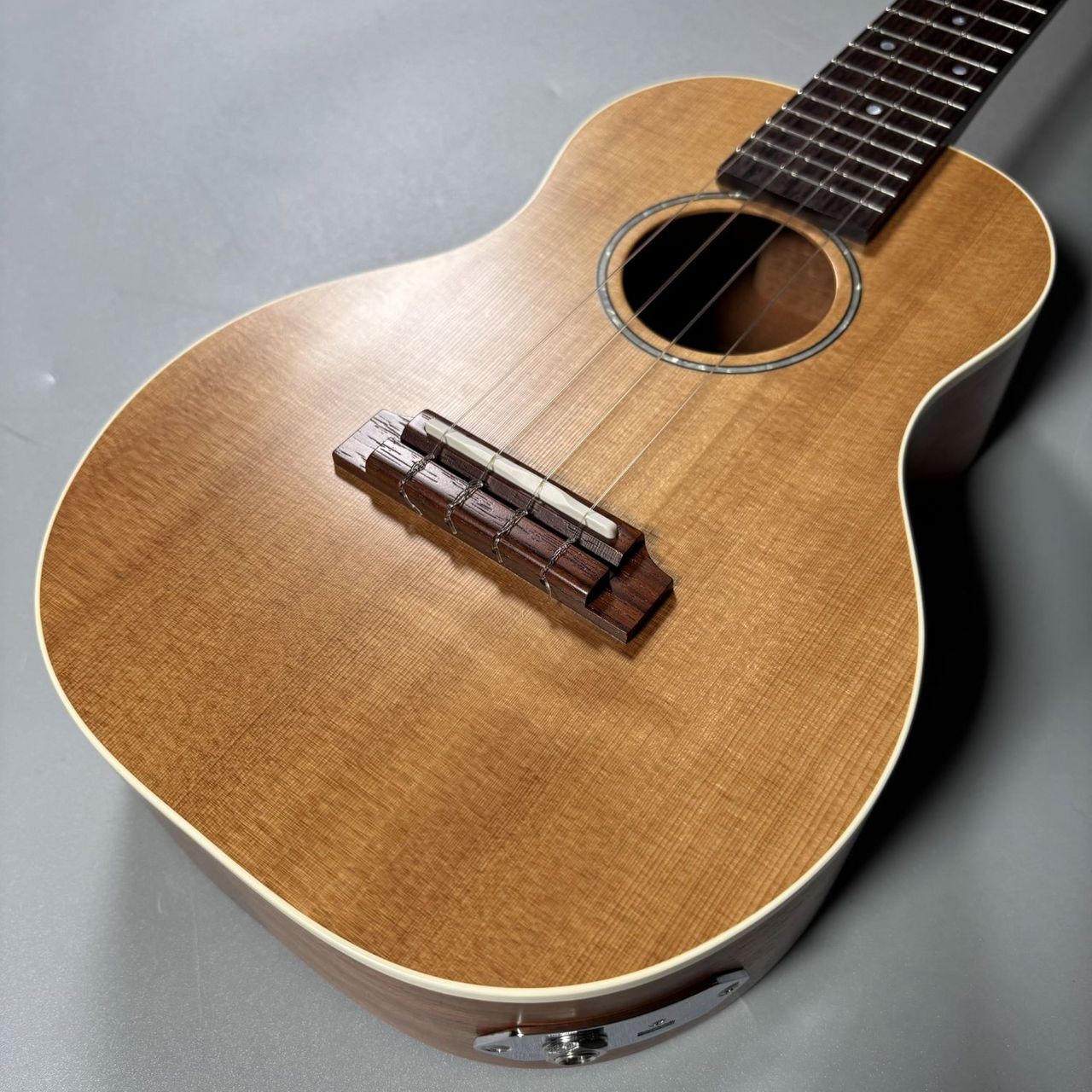 Vox Vup-33-Csm Concert Ukulele Spruce Safe delivery from Japan