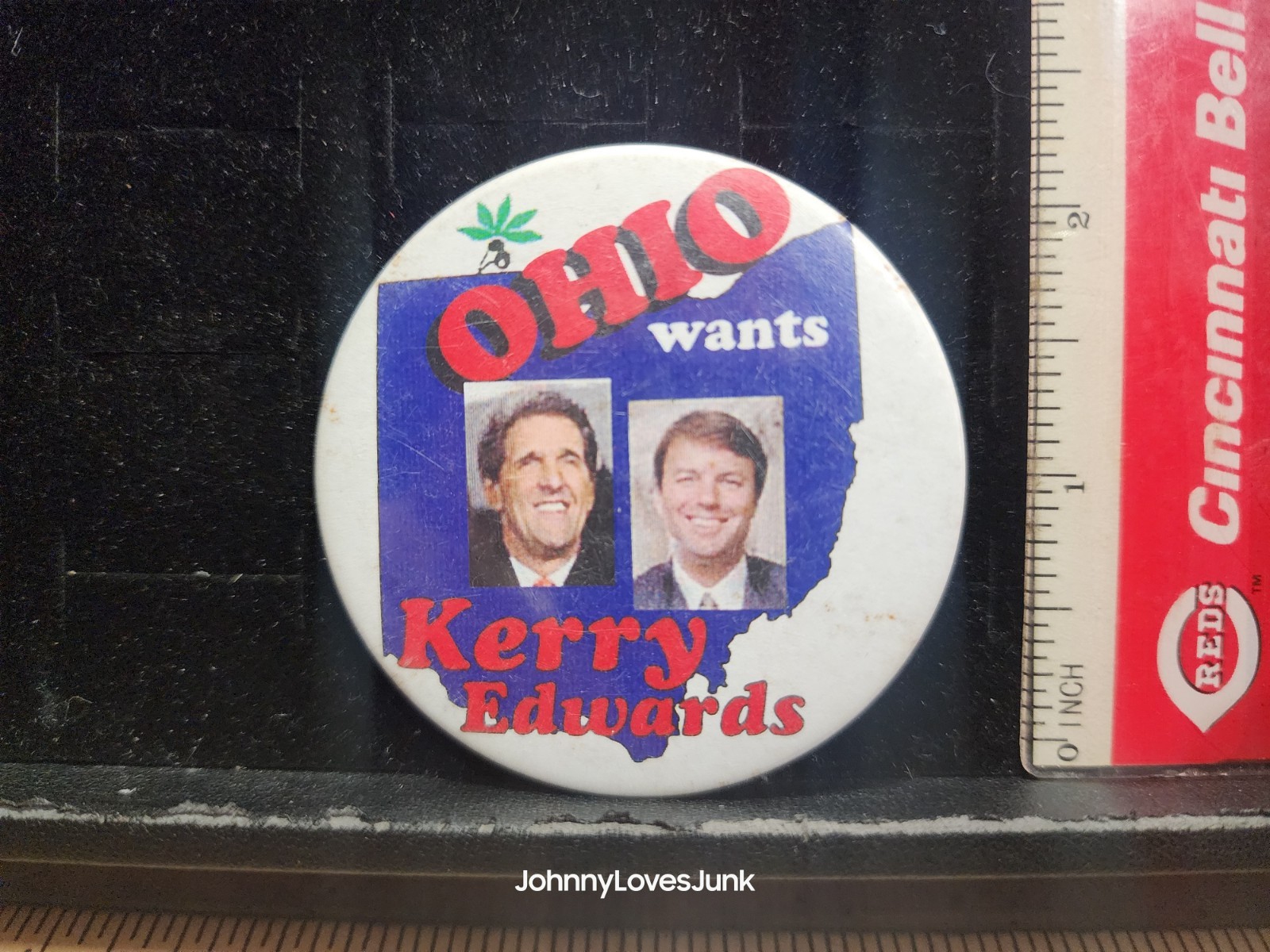 Vintage John Kerry/John Edwards Presidential Political Pinback Button Used Ohio